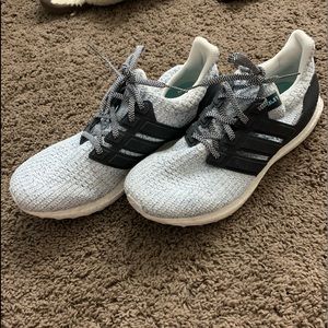 Adidas ultra boost (parley)